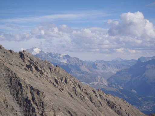 Aiguille de la Nova 043b.jpg - L'Aiguille des Glaciers au fond  gauche